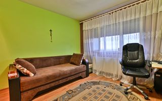 Apartament 3 camere de vanzare in Calea Sagului 0% COMISION cumparator - Poză 2