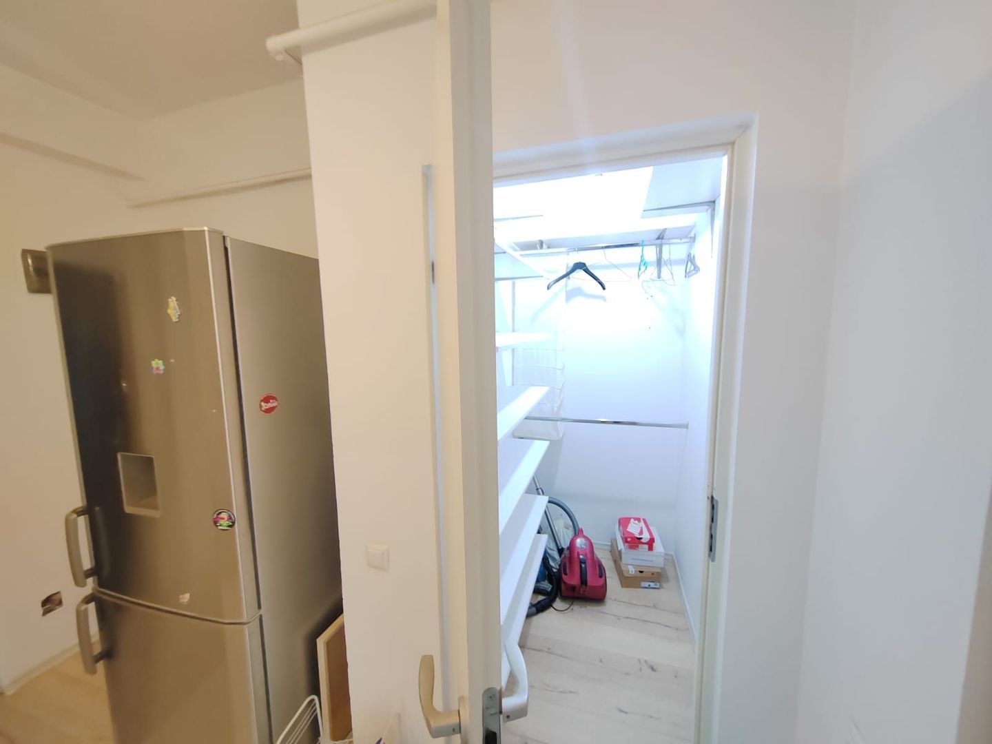 Dobroesti Apartament luminos gata de mutare sau inchiriere - Poză 8