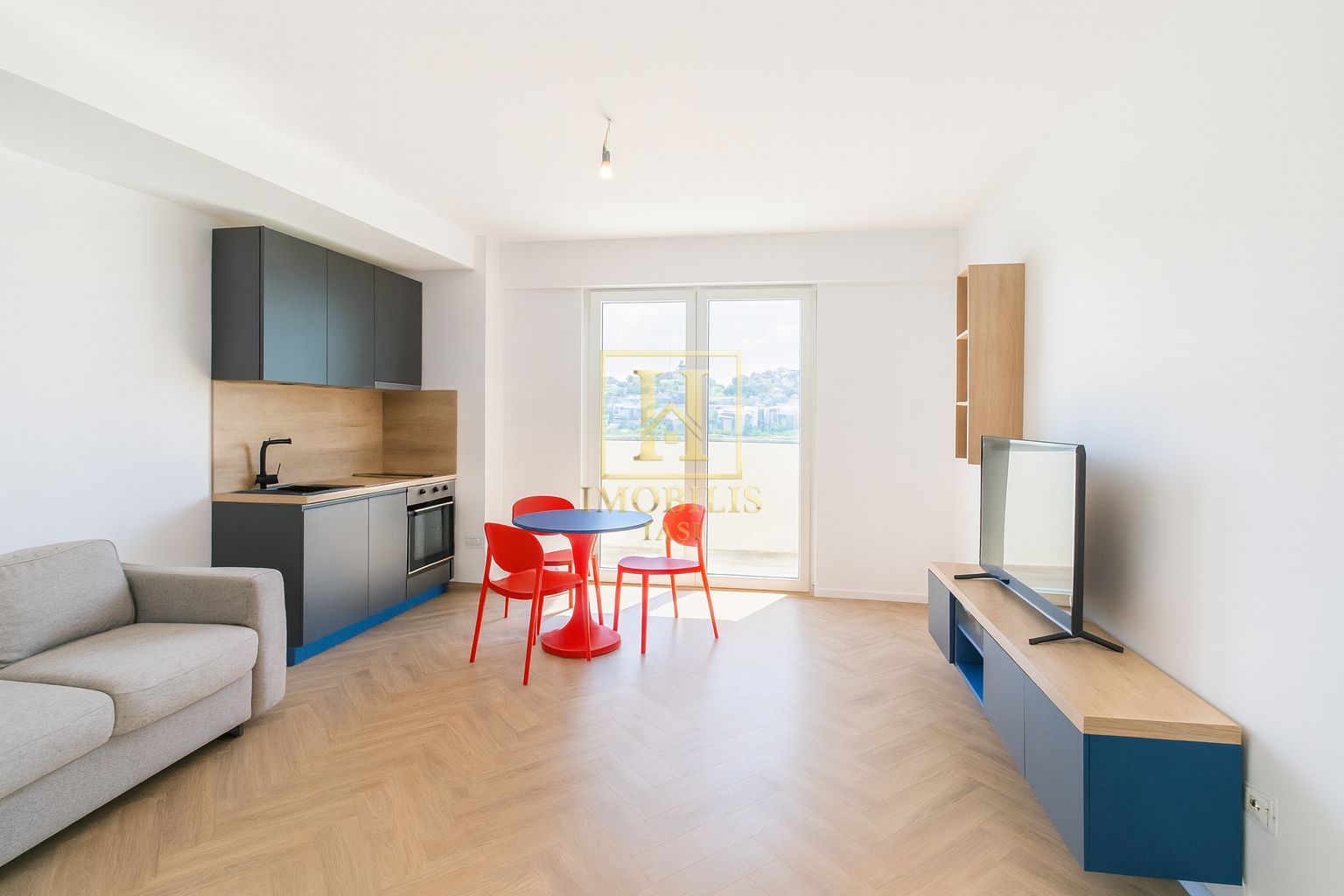 Apartament 1 camera 36 mp Visan Bucium 48600 euro - Poză 1