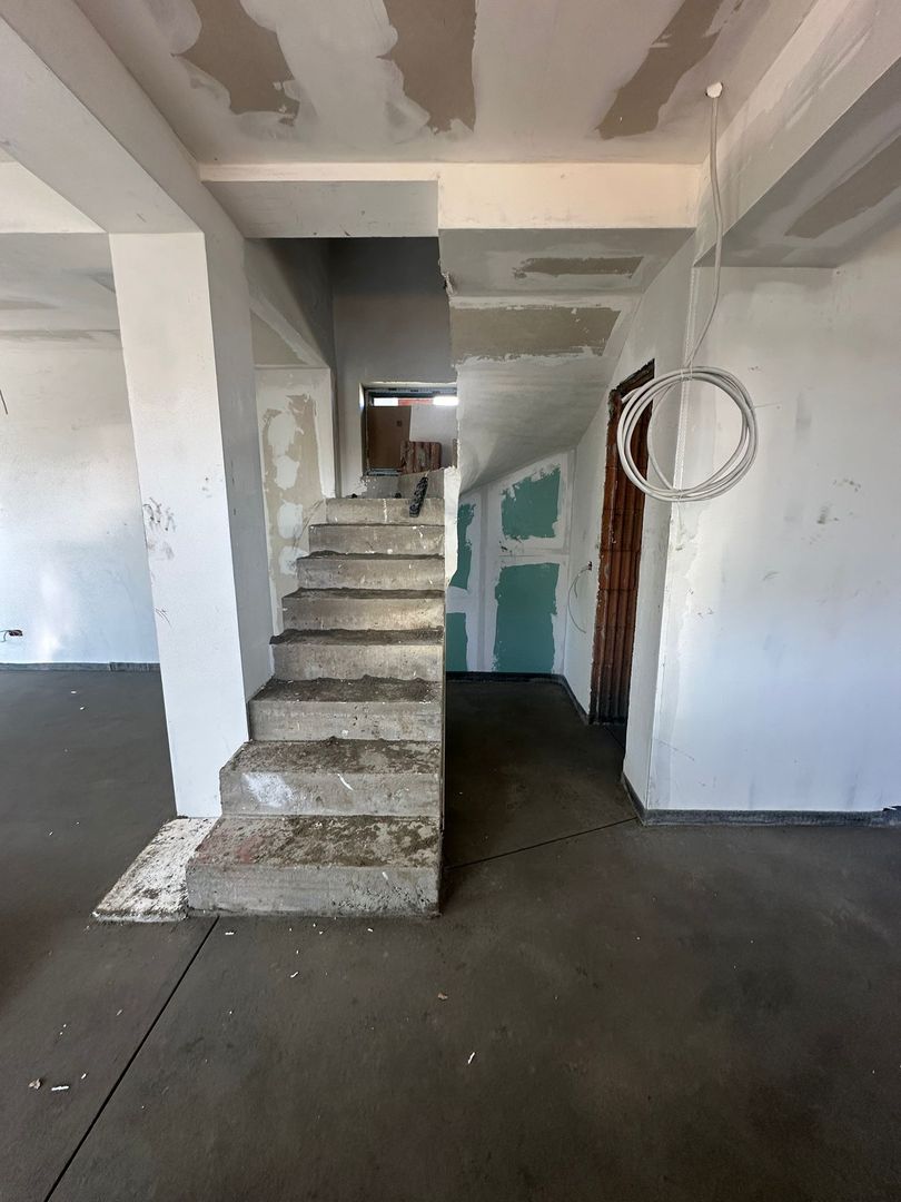 Casă single P+1+M de vânzare în Otopeni - Poză 6