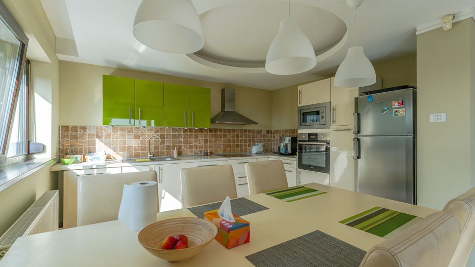 Casa individuala formata din living si 4 dormitoare in Halchiu - Poză 7