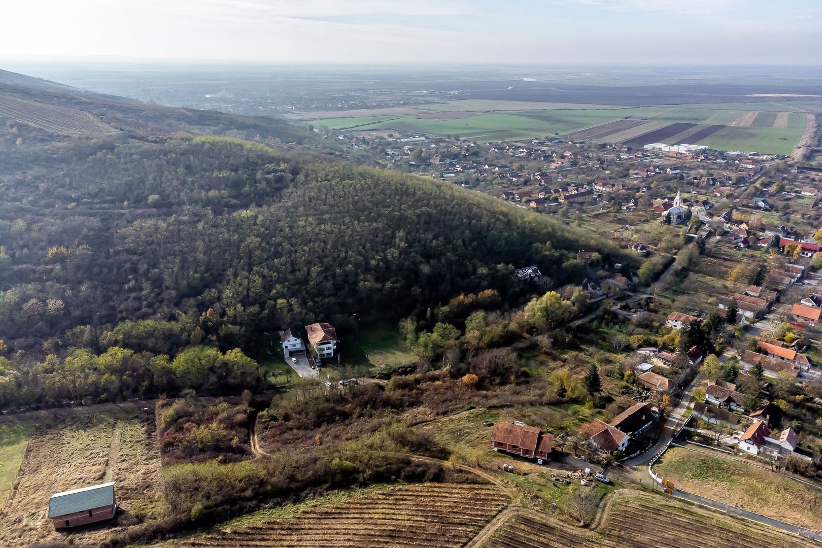 Casă în localitatea Miniș - Comision 0% la cumparare - Poză 10