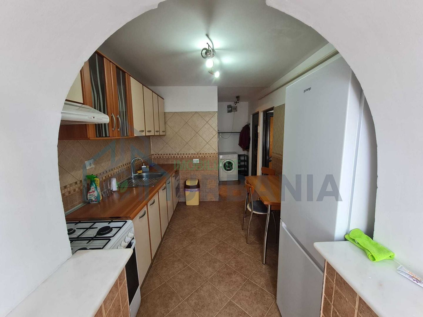 Apartament cu 1 cameră de închiriat în Podul de Fier, lângă stația de tramvai - Poză 2