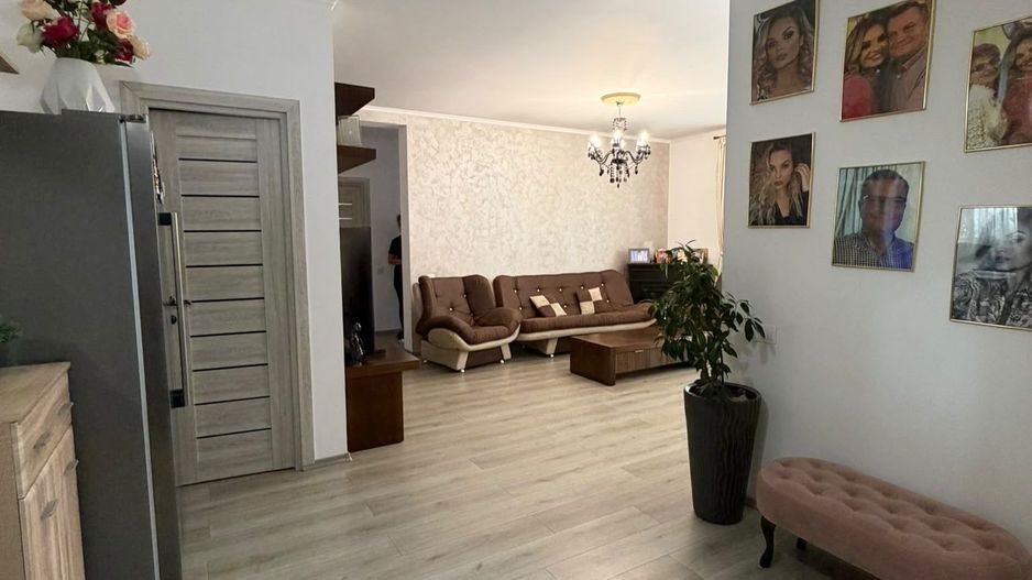 Apartament 3 camere, curte, boxa, parcare, Sub Cetate - Poză 18