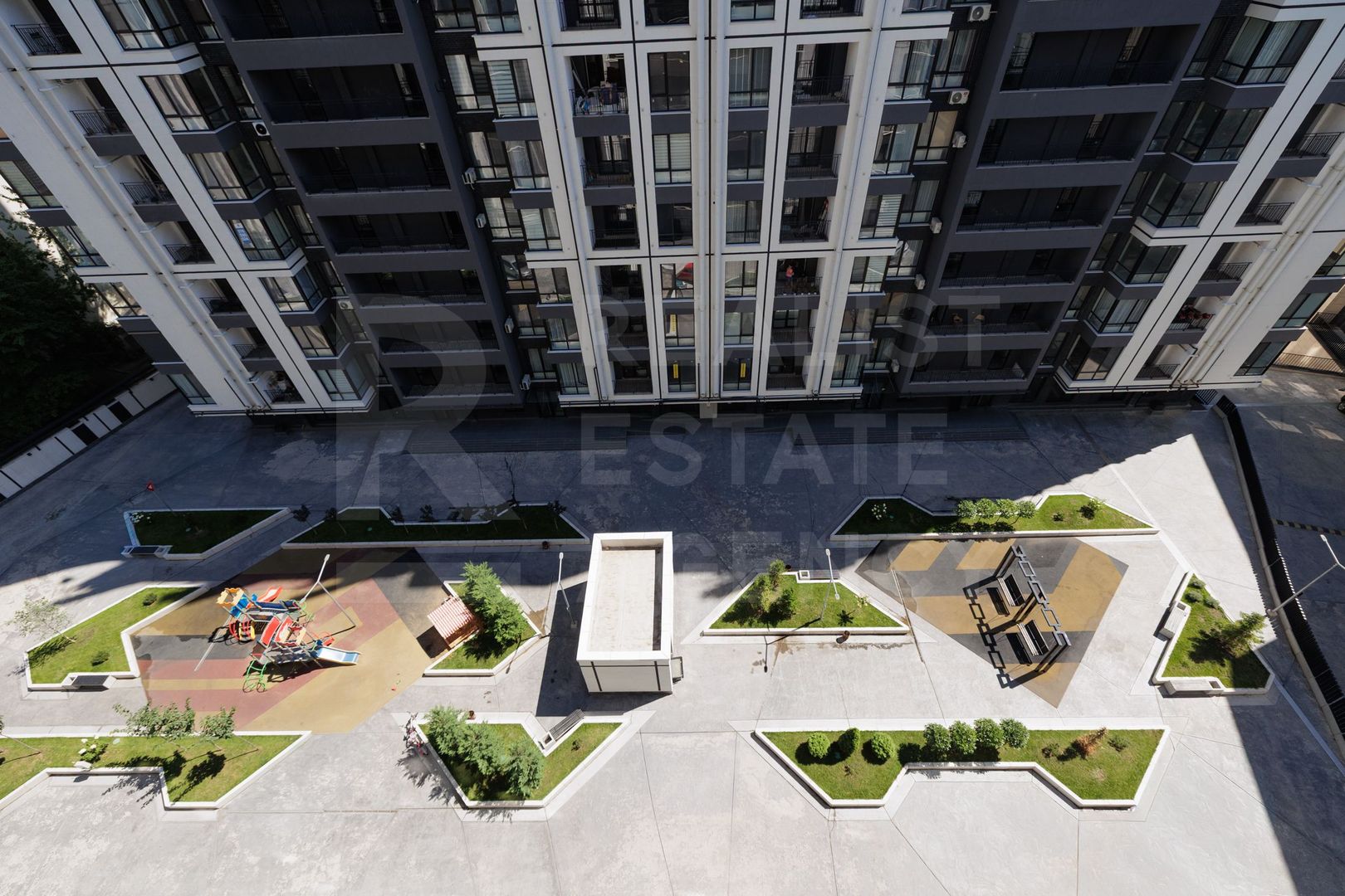 Vânzare, apartament, 3 camere, str. Calea Ieșilor, Sculeni - Poză 15