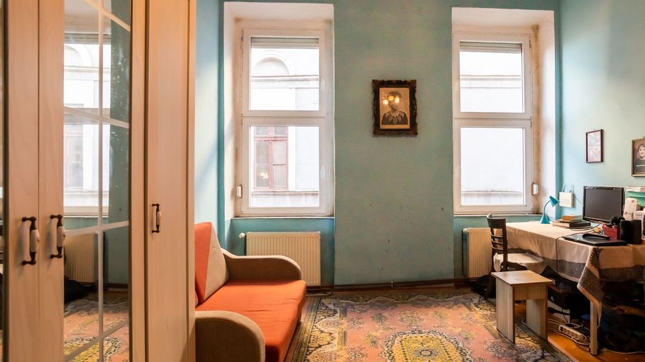 Apartament  cu 2 camere ultracentral  lânga Casa cu Lacăt - Poză 1