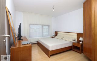 Soluție Locativă pentru Firme: Vilă cu Capacitate Mare în Ciorogarla - Poză 16