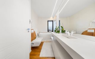 PENTHOUSE DE LUX, 180 MP UTILI + 250 MP TERASE, ACCES PRIVAT CU LIFT! - Poză 8