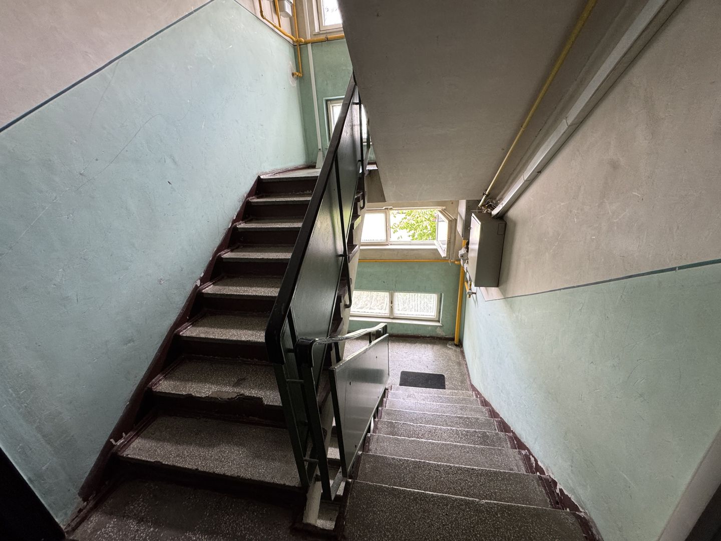 Apartament cu 2 camere in Tractorul, Strada General Mociulschi - Poză 17