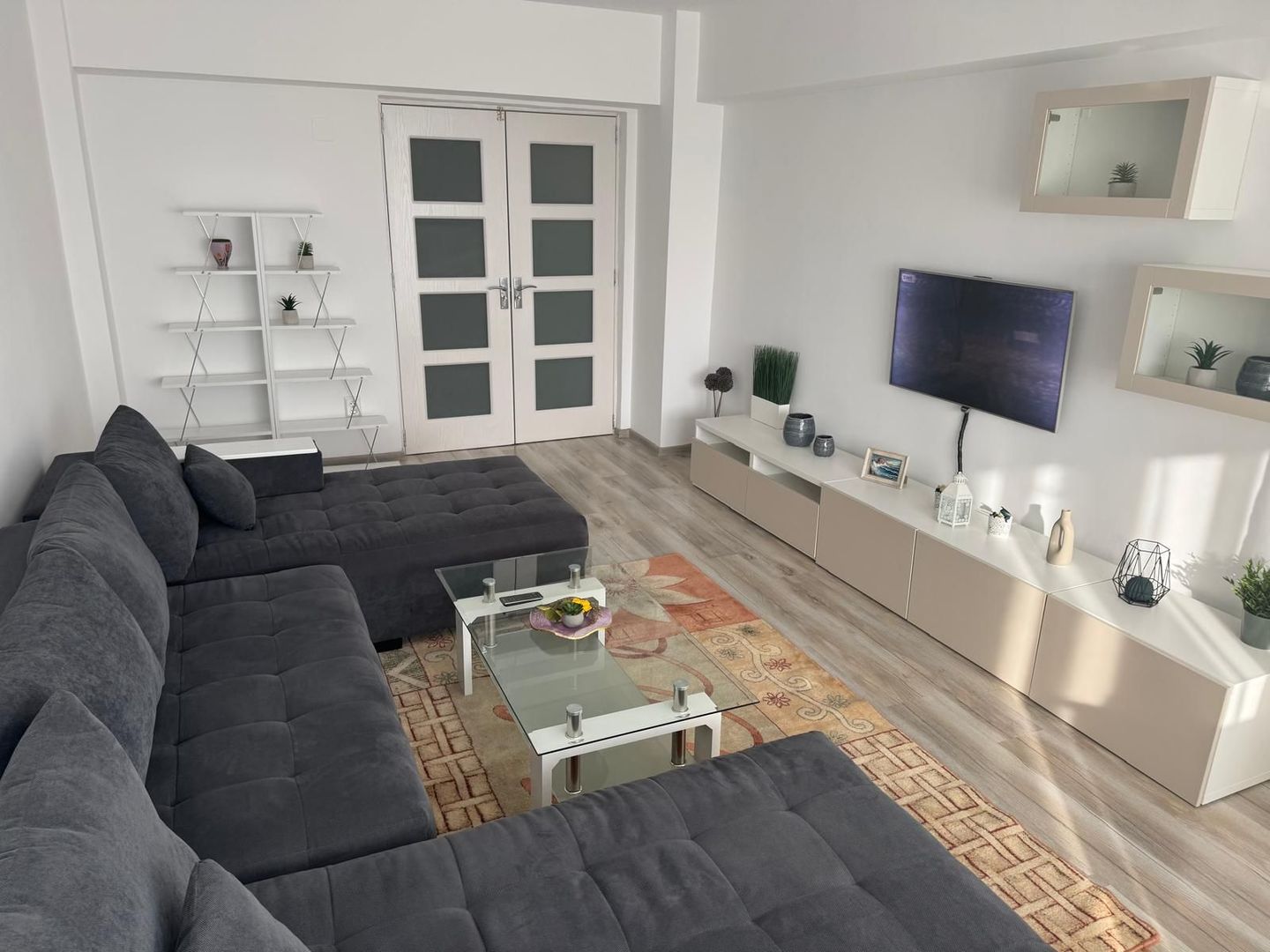 Apartament 2 camere  bld Unirii Sector 3 - Poză 1