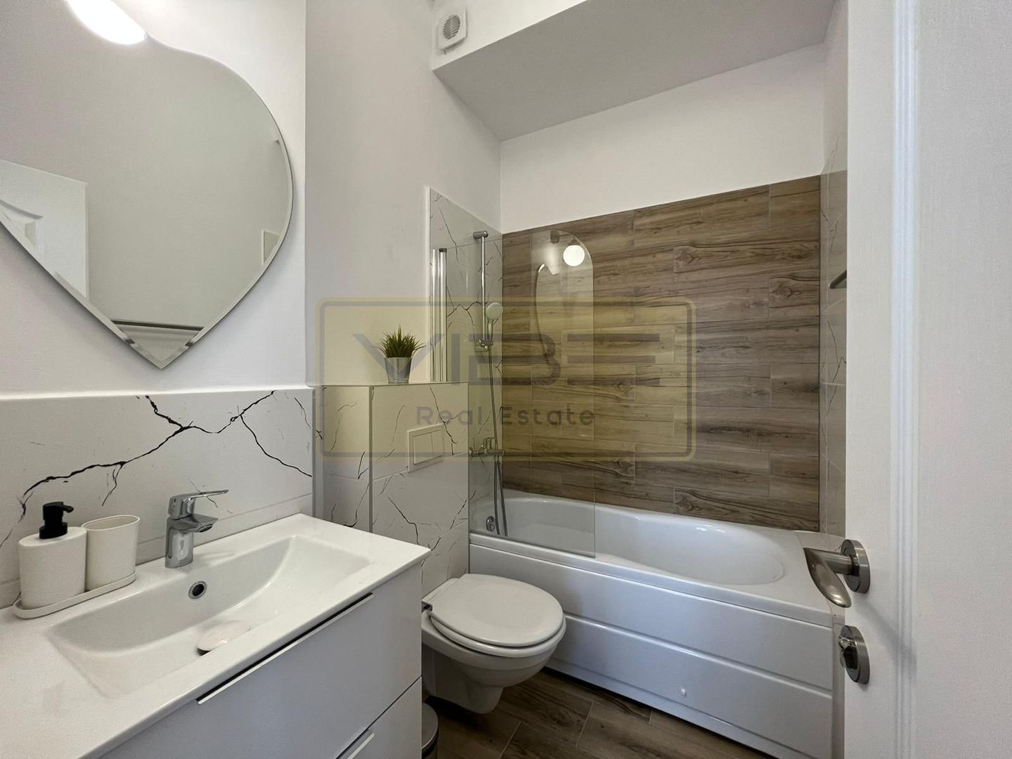 Apartament 2 camere decomandat 10 min COPOU - Univ.Al I Cuza si UMF - Poză 28