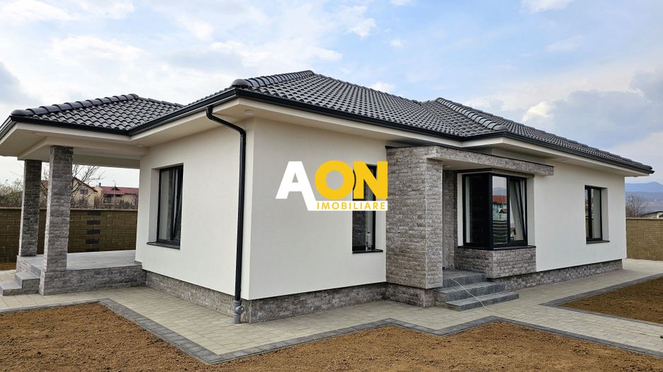 Casa 4 camere, 540 mp teren, predare la cheie, Cetate - Poză 1