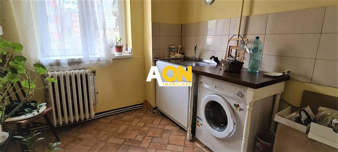 De vanzare apartament 2 camere zona Cetate - Poză 4