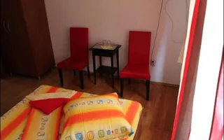 Casă spațioasă | 250 mp utili | 8 camere | Curte cu filigorie - Poză 12