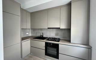 Mobilat si utilat. Vedere la padure. Parcare cu bariera - Poză 5