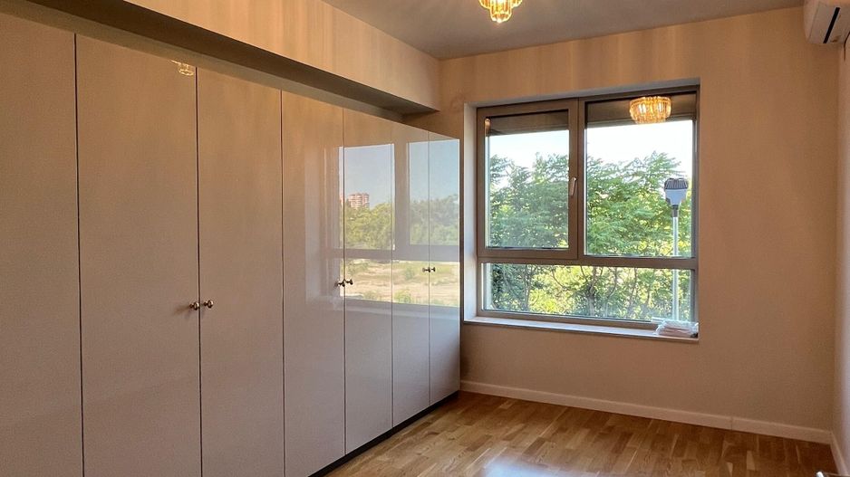 4 camere | loc de parcare cu priza electrica - Poză 8