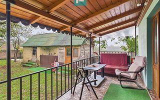 Casă 2 camere la DN7 în Odvoş - Poză 5