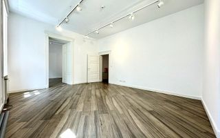 Birou elegant si spațios in Piața Unirii - Poză 5