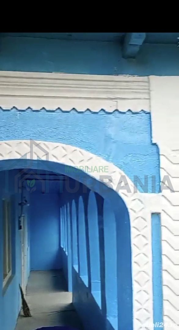 Vând casă cu teren - Poză 1