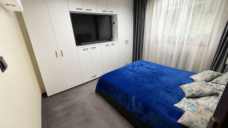 Apartament cu 3 camere de vanzare in Alba Iulia - Poză 2
