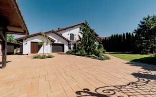 Proprietate de lux în Ghimbav, la doar 10 minute de Brașov - Poză 29