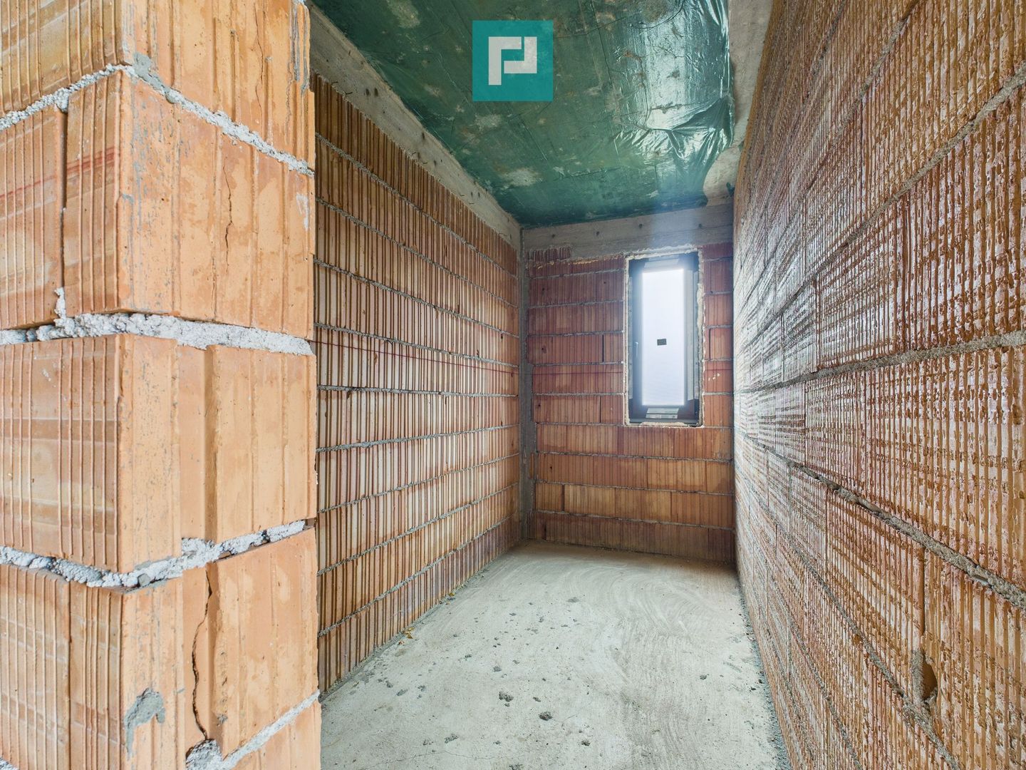 Duplex solid 120 mp, intimitate și calm in Chisoda - Poză 9