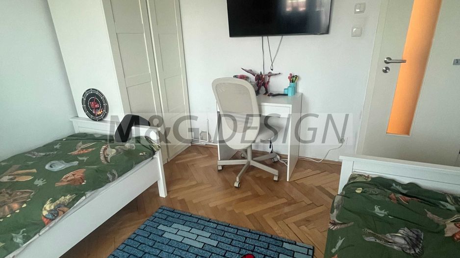2 camere decomandat 2 balcoane , Bucovina  langa parc cu  centrala - Poză 4