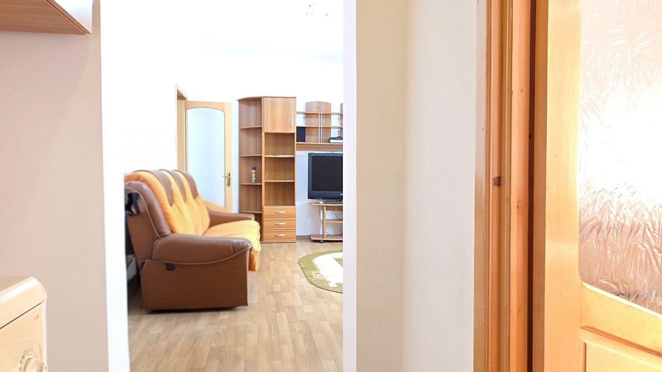 Apartament cu 2 camere, etaj 2, mobilat și utilat, VASLUI - zona ULTRACENTRAL; - Poză 9