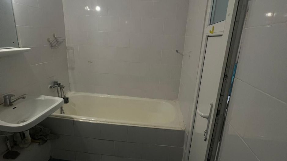 AP. 2 CAMERE RAHOVA, CENTRALA TERMICA, BUCATARIE INCHISA, MOBILAT - Poză 15