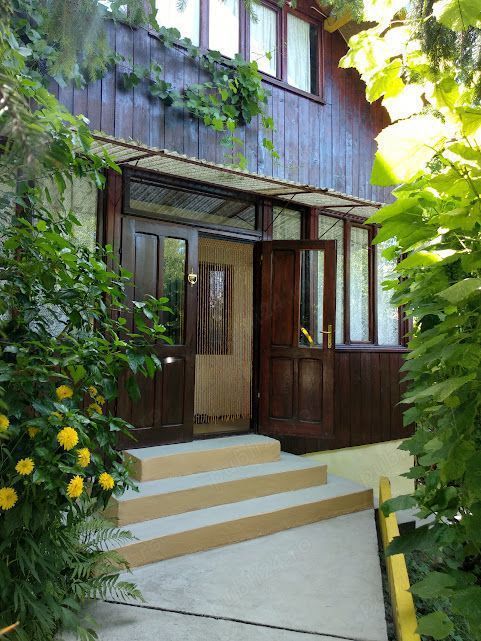 Casa, 3 dormitoare si living, de vînzare în Copou, an constr.2004 - Poză 2