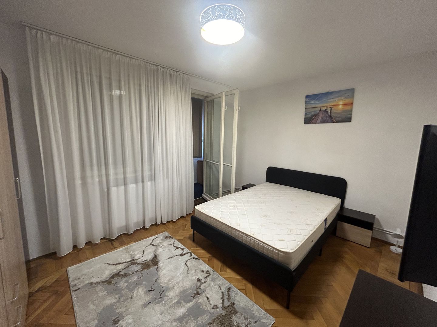 3 Camere Vatra Luminoasa - Poză 3