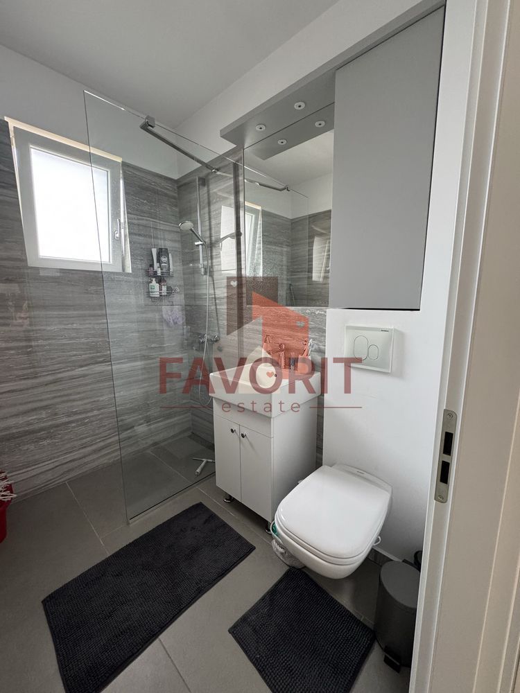 Mobilat si utilat. Pozitie excelenta. Loc de parcare - Poză 7