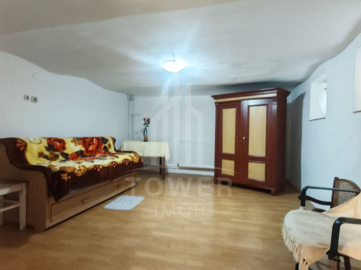 Casă individuală cu 3 camere, curte , în Sibiu, zona Lupeni - Poză 3
