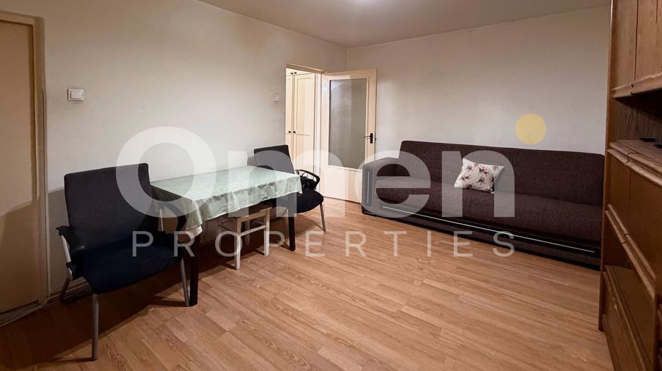 Garsoniera de vanzare, 28 mp, la parter inalt, zona bld. Bucuresti - Poză 2
