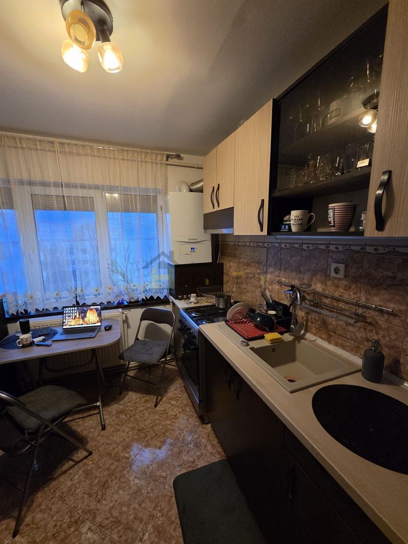 Ap modern 3 camere mansarda mobilat/utilat centrala proprie - Poză 6