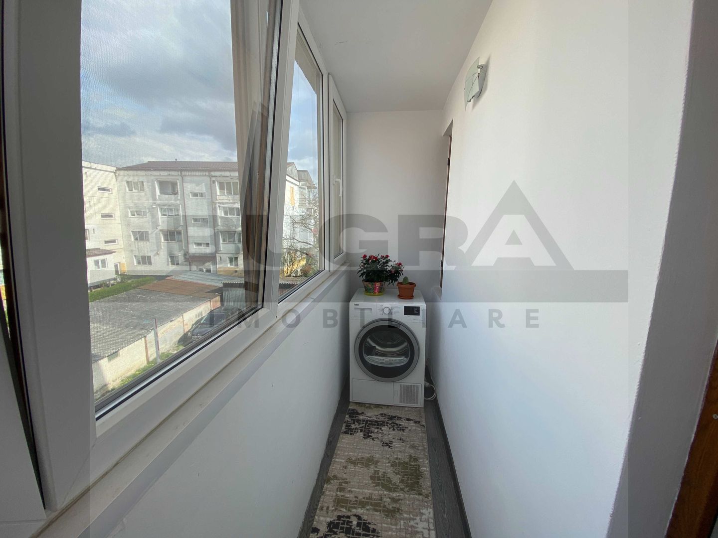 Apartament elegant de 3 camere,65m curte privată, zona Primariei Baciu - Poză 7