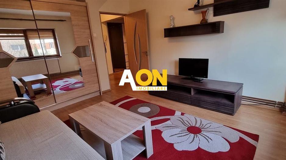 Apartament cu 1 Camera, Etaj 1, Zona Cetate - Poză 1
