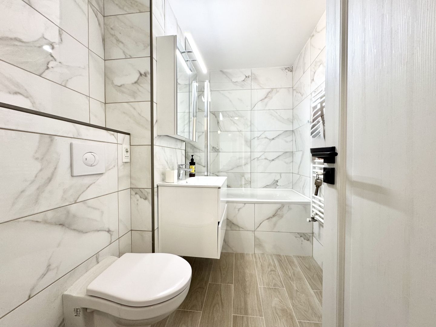 Apartament 2 camere Bucovina – decomandat, zonă excelentă - Poză 28