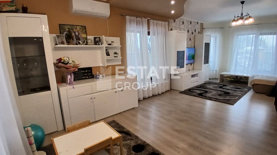 Casa individuala cu 4 camere in Dumbravita - Poză 1