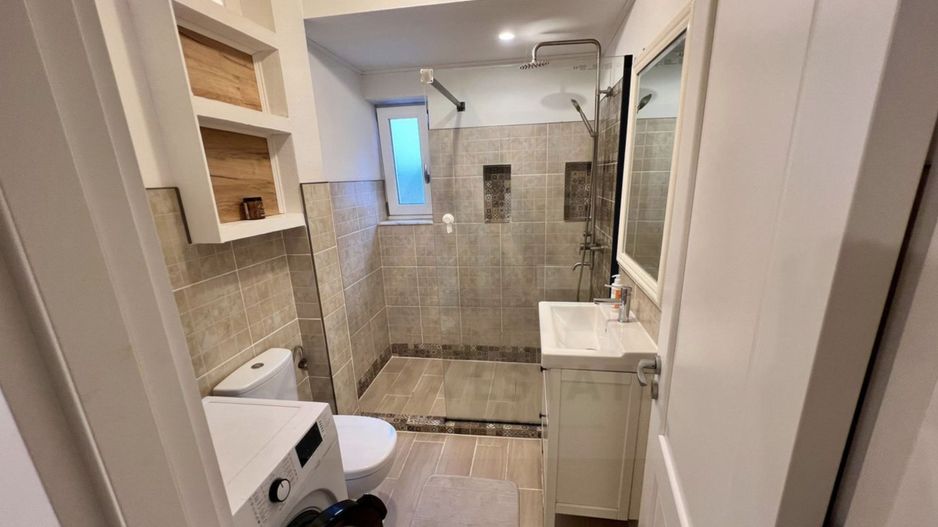 Apartament modern 54 mp utili 2 balcoane si parcare Calea Surii Mici - Poză 8