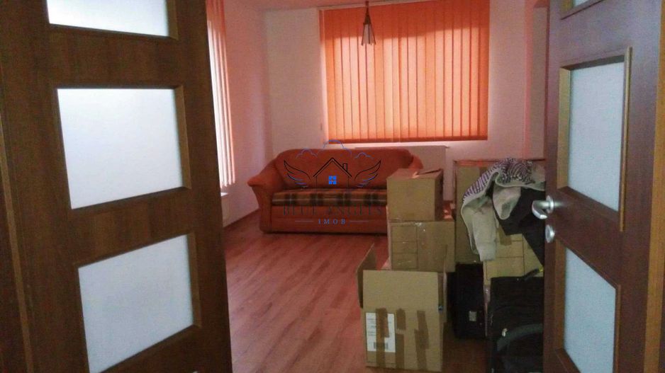 Casa cu 4 camere Pet frendly - zona Aleea 10 - Harman - Poză 3