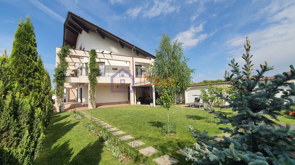 Vila Individuala cu 8 camere si gradina, in Selimbar - Poză 1
