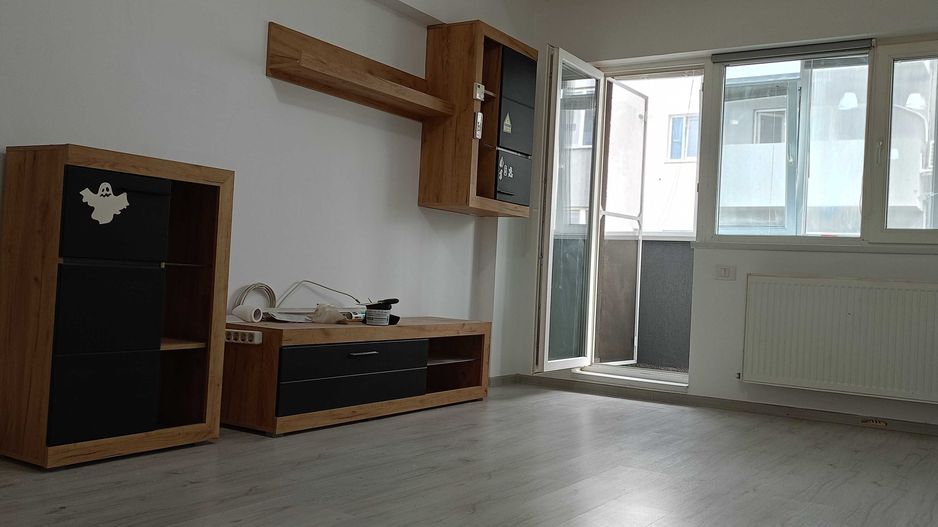 Vanzare apartament 2 camere cu parcare in Titan Sun Park 4. - Poză 1