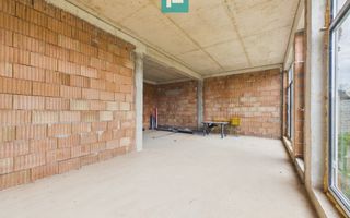 Casă la roșu cu piscină-Pârneava-767 mp teren - Poză 5