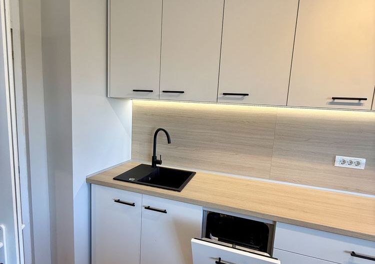 Studio 42 mp Vitan Mall, Prima Inchiriere, renovat - Poză 2