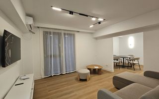 Unirii - Centru - 3 camere - Centrala proprie - mobila la comanda - Poză 1
