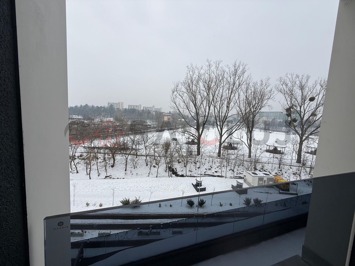 Apartament modern, cu vedere la Baza Sportiva Gheorgheni ! - Poză 4