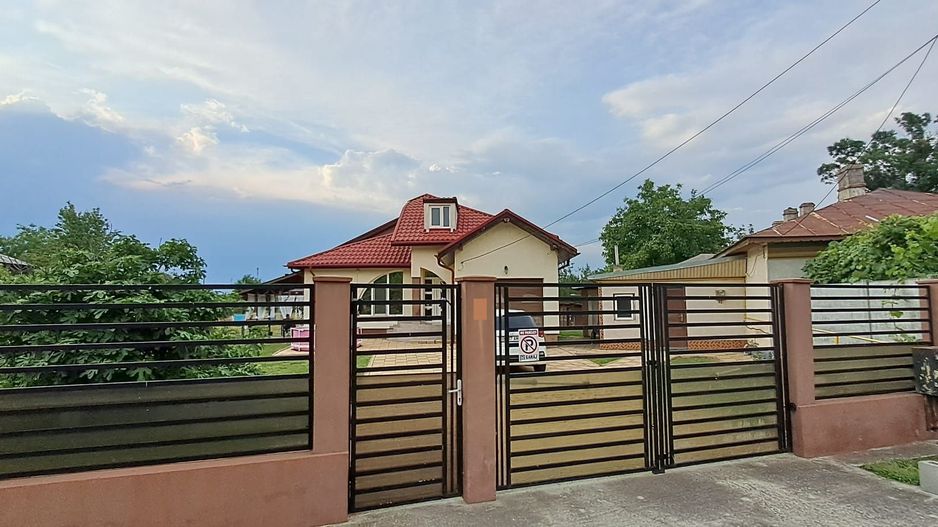 Floresti - Stoenesti, Jud. Giurgiu, vila + garaj + beci, teren 1400 mp - Poză 12