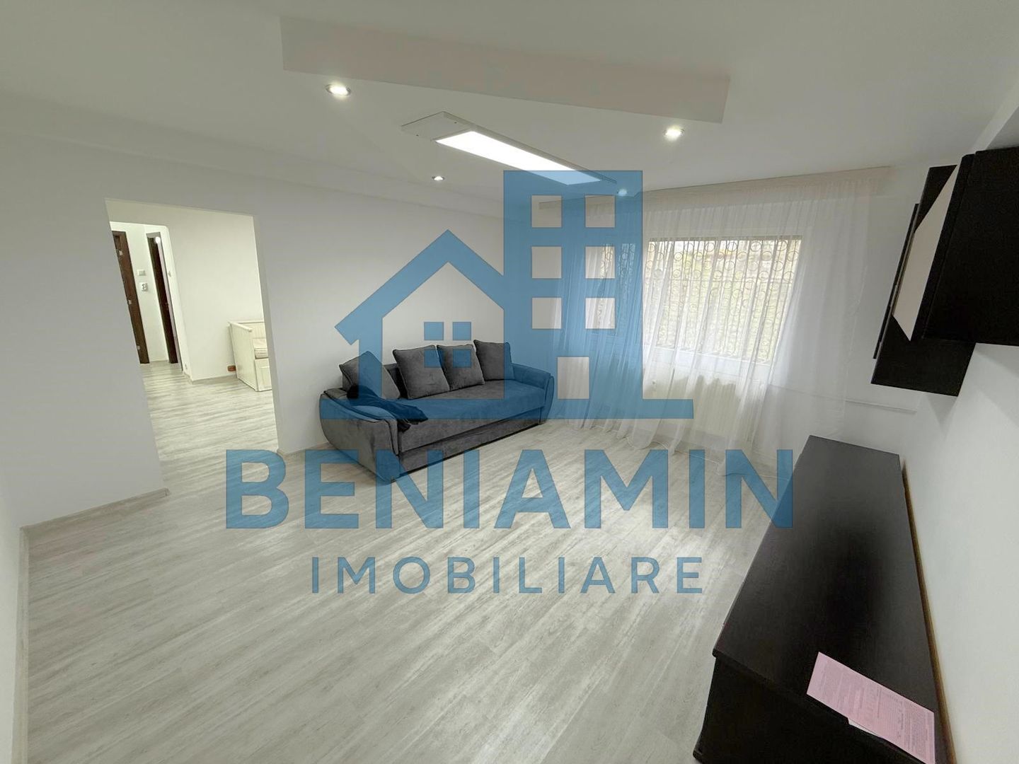 3 Camere-Parter-McDonald's-Renovat-Anvelopat-Mobilat-Zona Excelenta - Poză 2