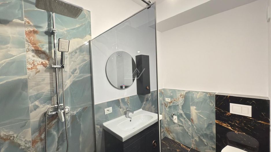 Etaj 1. Loc de parcare. Asfalt. - Poză 7